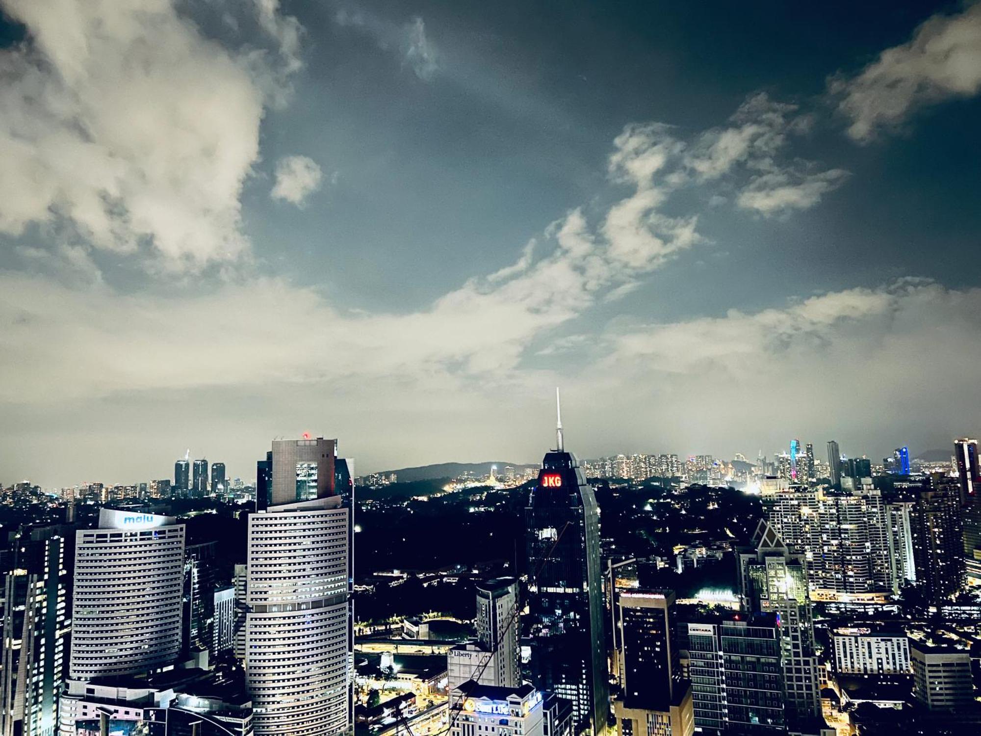 The Infinitum Kualalumpur Skypool Hotel Kuala Lumpur Exterior foto